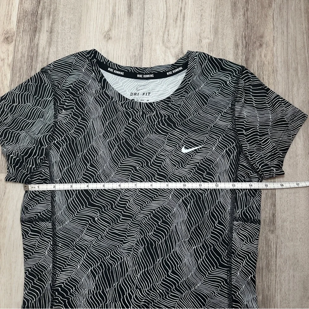 Nike Running Dri-Fit‎ Patterned Fitted T-Shirt Black/White Size XS